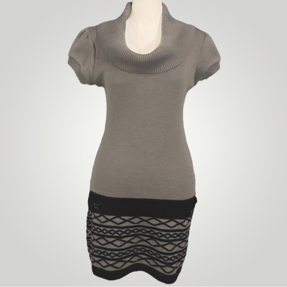 Grey Short Sleeves Cowl Neck Sweater